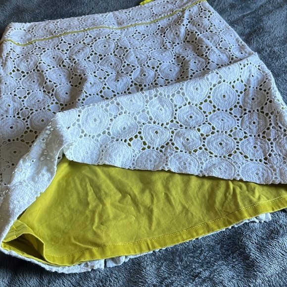 Alex Marie White and Yellow Mini Pencil Skirt with Cut Out - Picture 7 of 7